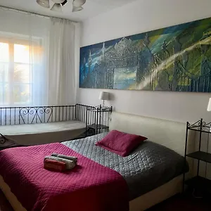 Beautiful And Charming In The Heart Of The Old Town , Warszawa Polska